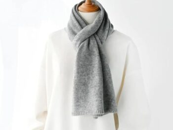 Ariana Grande “We Can’t Be Friends” Style: Grey Wool Scarf Ariana Grande Ariana Grande