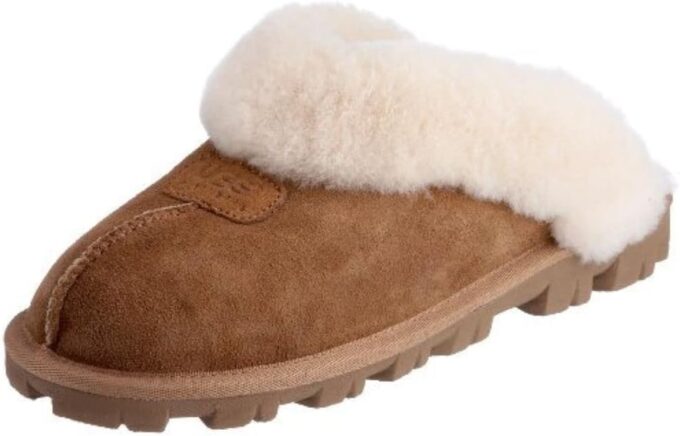 Ariana Grande “We Can’t Be Friends” Style: Sheepskin Slippers Ariana Grande Ariana Grande