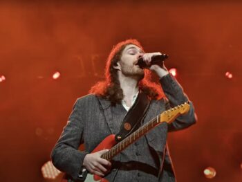 Hozier’s Music Gear: Levy’s Black Padded Leather Guitar Strap Hozier Hozier